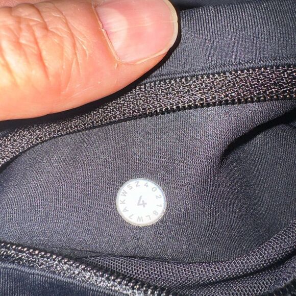 Lululemon Run Times Short II 4" Inversion Multi / Black | Women’s SIZE: 4 - Picture 7 of 9